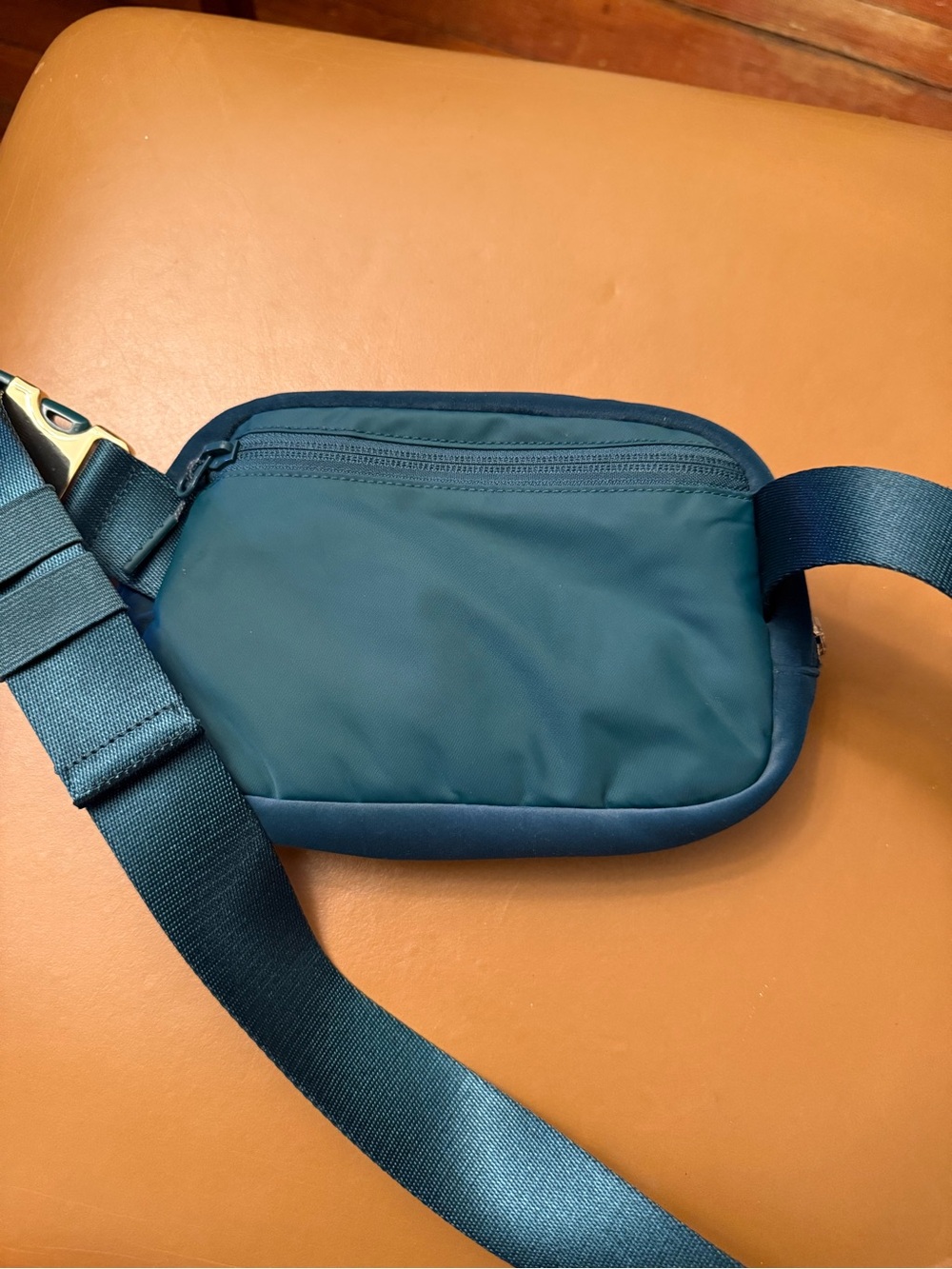 Lululemon Everywhere Belt Bag 1L - Picture 3 of 4